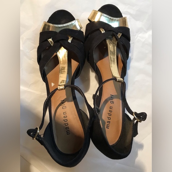 LIKE NEW “MADDEN GIRL” WOMEN SZ 10 BLACK&GOLD VELVET HIGH HEELS - Picture 3 of 7